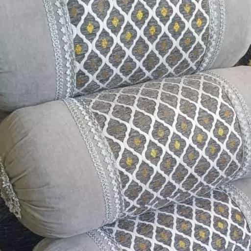 تصویر 4 از روبالشتی لوله ای زیپ دار با طراحی ساده و شیک