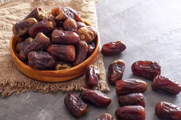 خرما مضافتی اعلا انتخاب دست چین و کیفیت بی رقیب