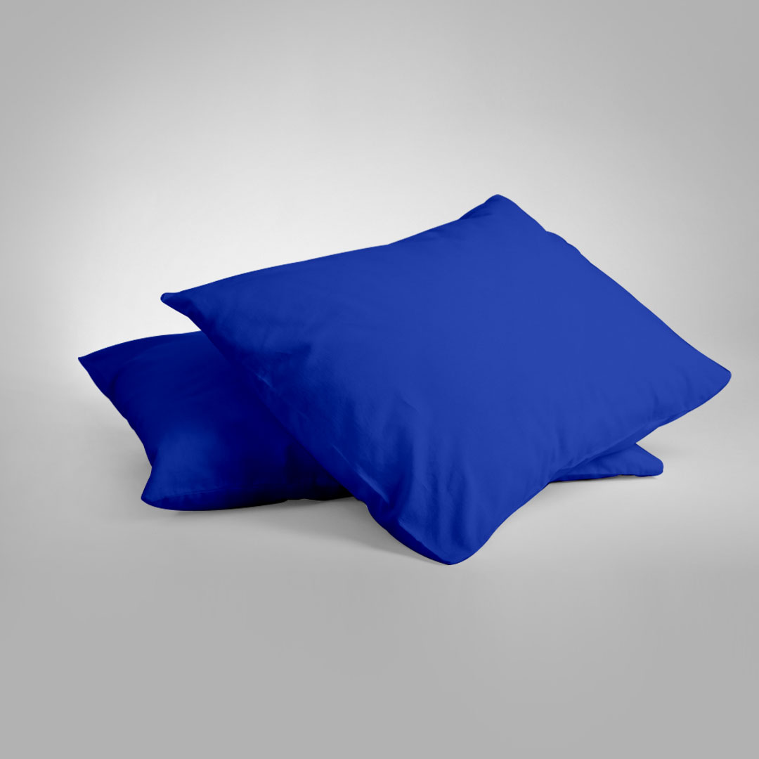 تصویر 4 از روبالشتی آبی هماهنگ با دکور اتاق خواب