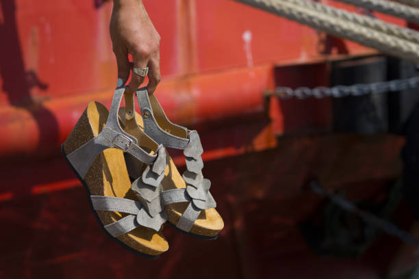 تصویر 1 از صندل لژ دار با زیره سبک و طراحی ارگونومیک مناسب استفاده روزمره