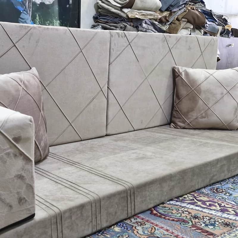 تصویر 3 از روبالشتی خلیجی مناسب چیدمان ساده اتاق