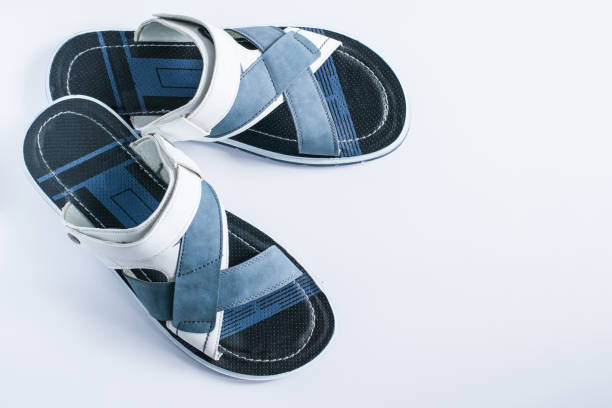 تصویر 1 از صندل اسپرت با زیره مقاوم جهت جلوگیری از خستگی پا در حرکت