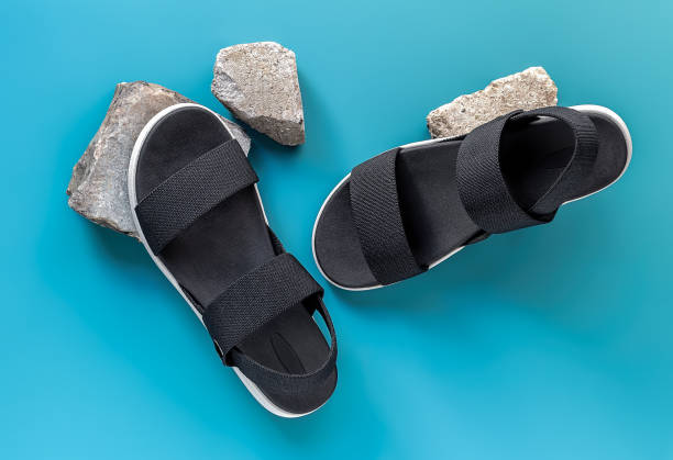 تصویر 4 از صندل اسپرت با زیره مقاوم جهت جلوگیری از خستگی پا در حرکت