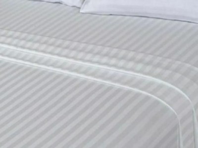 ملحفه هتلی ساده در سایز های مختلف با قابلیت تطابق با انواع تشک