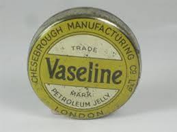 تصویر 1 از وازلین قدیمی نرم کننده و محافظ آرنج و زانو