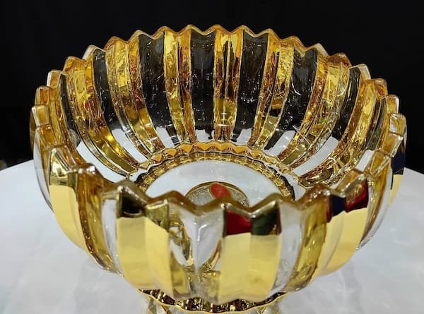 تصویر 4 از کاسه بلور طلایی مقاوم در برابر ضربه و سقوط از ارتفاع کم