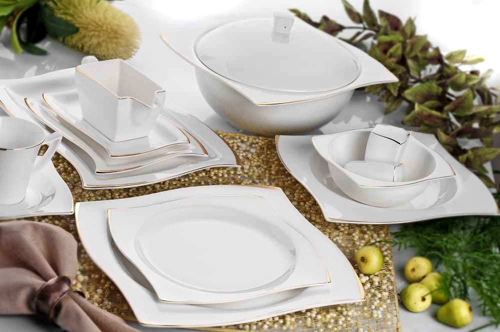 تصویر 1 از بشقاب آرکوپال لب طلایی قابل استفاده در ماشین ظرفشویی