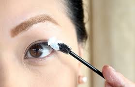 تصویر 3 از وازلین برای مژه ضد ریزش کمک به ضخامت مو