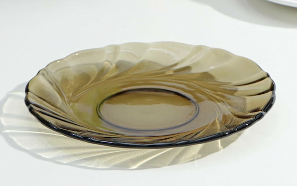 تصویر 4 از پیش دستی بلور طلایی شفاف و درخشان برای پذیرایی لوکس