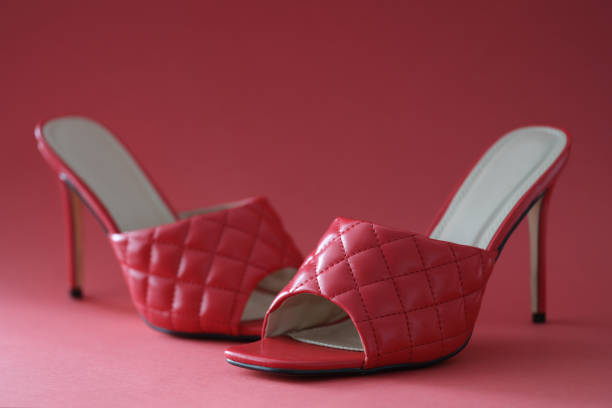 تصویر 2 از صندل پاشنه دار در سایز های مختلف مناسب فرم پای متفاوت