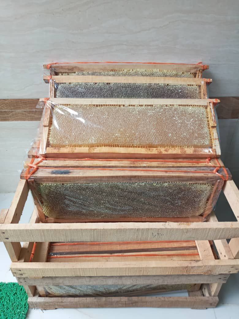 قیمت عسل چهل گیاه اورازان + خرید باور نکردنی