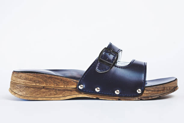 تصویر 5 از صندل چوبی ژاپنی سبک با طراحی ارگونومیک با دوام طولانی