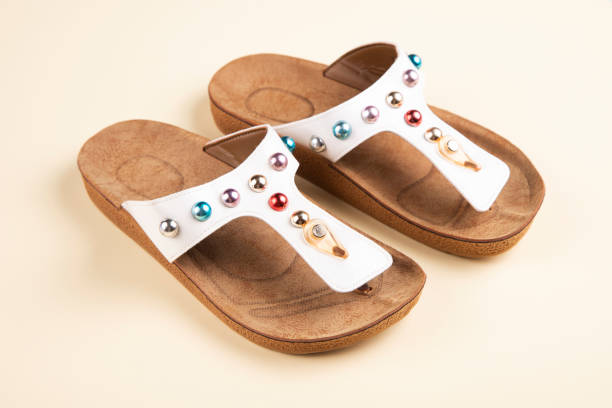 تصویر 1 از صندل تابستانی دخترانه راحت با کفی نرم فوم دار و رنگ های پاستلی