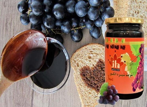 تصویر 2 از شیره انگور کشمشی غلیظ حاصل جوشاندن انگور خشک شده