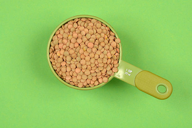 عدس ریز مرغوب درجه یک با دانه های یکدست پخت سریع