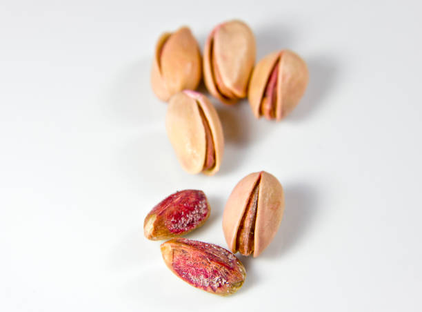 تصویر 3 از پسته احمد آقایی تازه برداشت امسال با طعم طبیعی و رنگ سبز