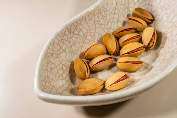 تصویر 3 از پسته احمد آقایی تواضع در بسته بندی های نیم تا پنج کیلویی