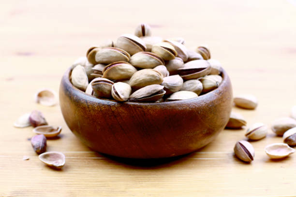 تصویر 2 از پسته احمد آقایی خام در گرید های مختلف از دانه ریز تا دانه درشت