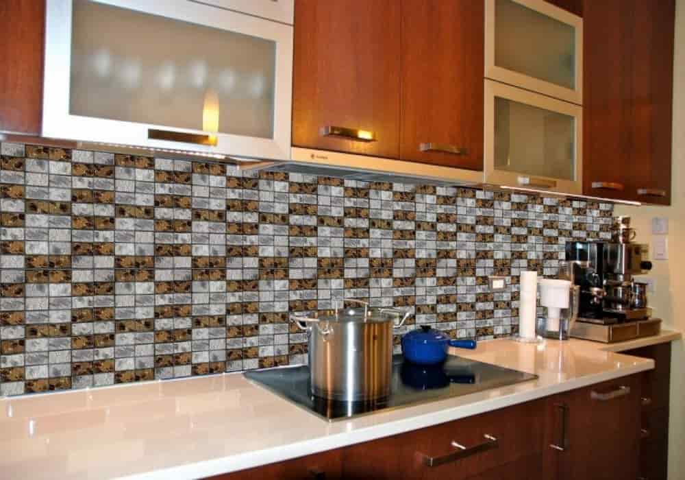 تصویر 4 از کاشی طرح دار اشپزخانه با جلوه هندسی مناسب فضای پخت