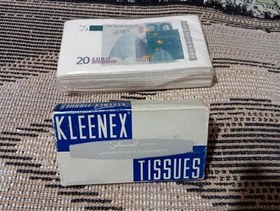 تصویر 1 از دستمال کاغذی قدیمی مخصوص مهمان‌ خانه‌ های سنتی