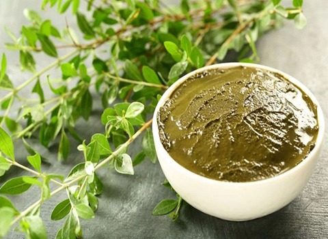 حنای گیاهی قهوه ای سالم با فرآوری بهداشتی و استاندارد