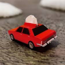 تصویر 2 از دستمال کاغذی طرح ماشین سبک و جمع‌ و جور برای بیرون خانه