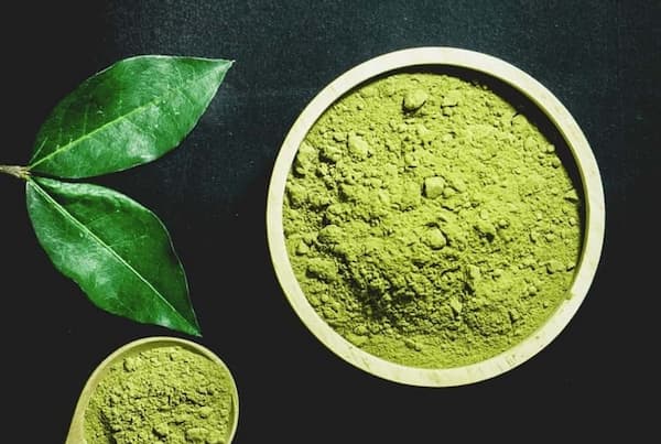 تصویر 3 از حنای هندی اصل صادراتی با رنگ‌ دهی قوی و کیفیت حرفه‌ ای