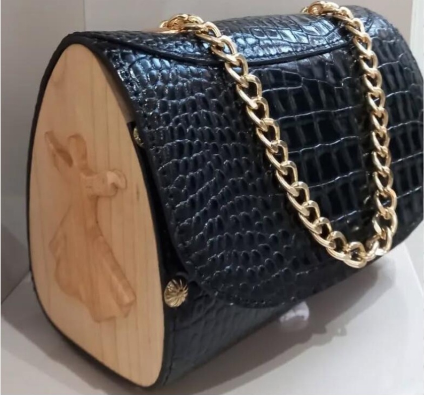 تصویر 1 از کیف ورنی مجلسی دستدوز با قیمت عالی