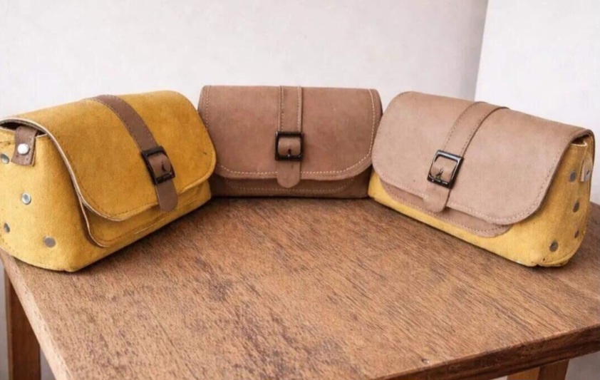 کیف دوشی زنانه چرم دستدوز در فروش ویژه