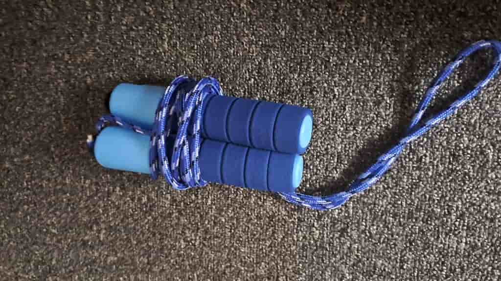 تصویر 3 از طناب ورزشی چرخشی با طراحی ارگونومیک و راحت