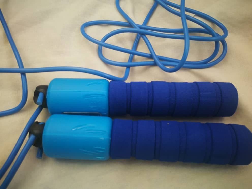 تصویر 2 از طناب ورزشی چرخشی با طراحی ارگونومیک و راحت