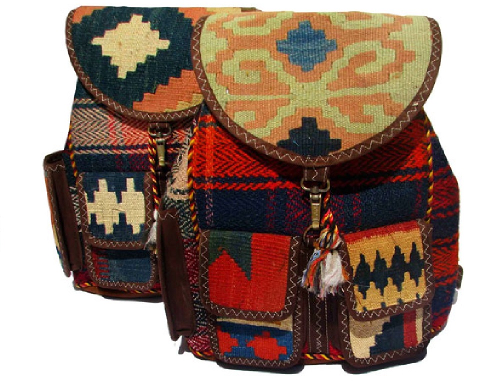 تصویر 3 از کیف گلیمی جدید با رویکرد معاصر و ترکیب خلاقانه فرم و بافت