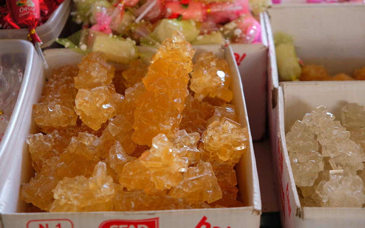 تصویر 1 از نبات زعفرانی ممتاز با کریستال درخشان و عطر طبیعی