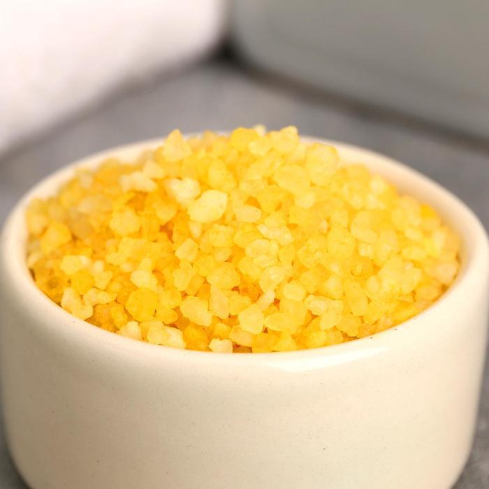 تصویر 3 از نبات نگینی شفاف با دانه‌ بندی منظم در اندازه‌ های مختلف