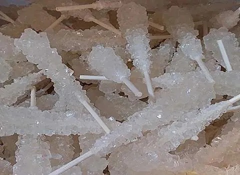 تصویر 2 از نبات سفید چوبی اعلا با استفاده از زعفران اصل و فرآوری سنتی