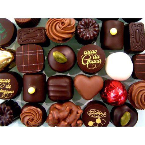 شکلات خارجی با کیفیت بالا و طعم لذیذ بین المللی