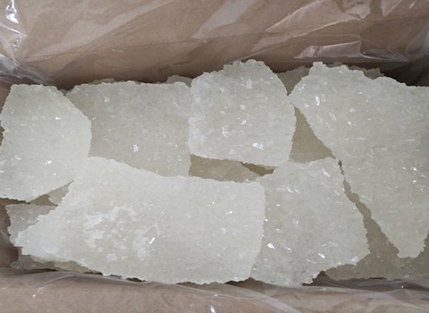 نبات تخته ای سفید ایرانی با شیرینی متعادل و ماندگاری بالا