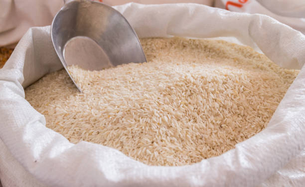 تصویر 1 از برنج دونوج طارم پاک شده و غربال شده بدون شلتوک و ناخالصی