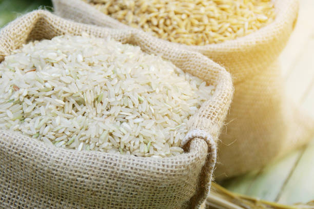 تصویر 4 از برنج دونوج فرونکنار در بسته بندی 10 تا 40 کیلویی استاندارد بهداشتی