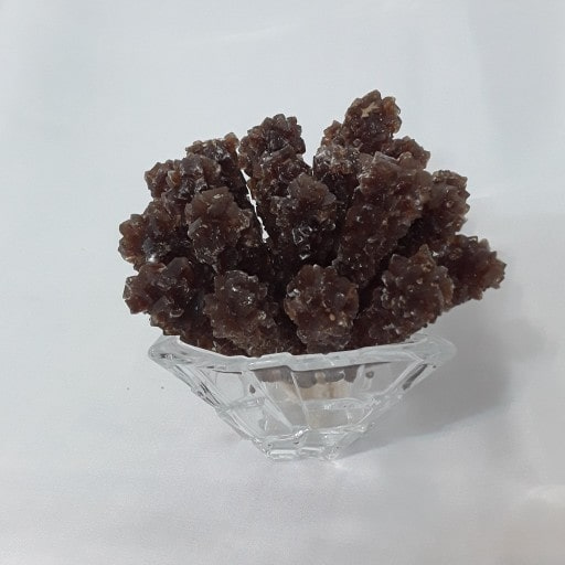 تصویر 1 از نبات قهوه ای نیشکر با رنگ جذاب و بدون افزودنی مضر