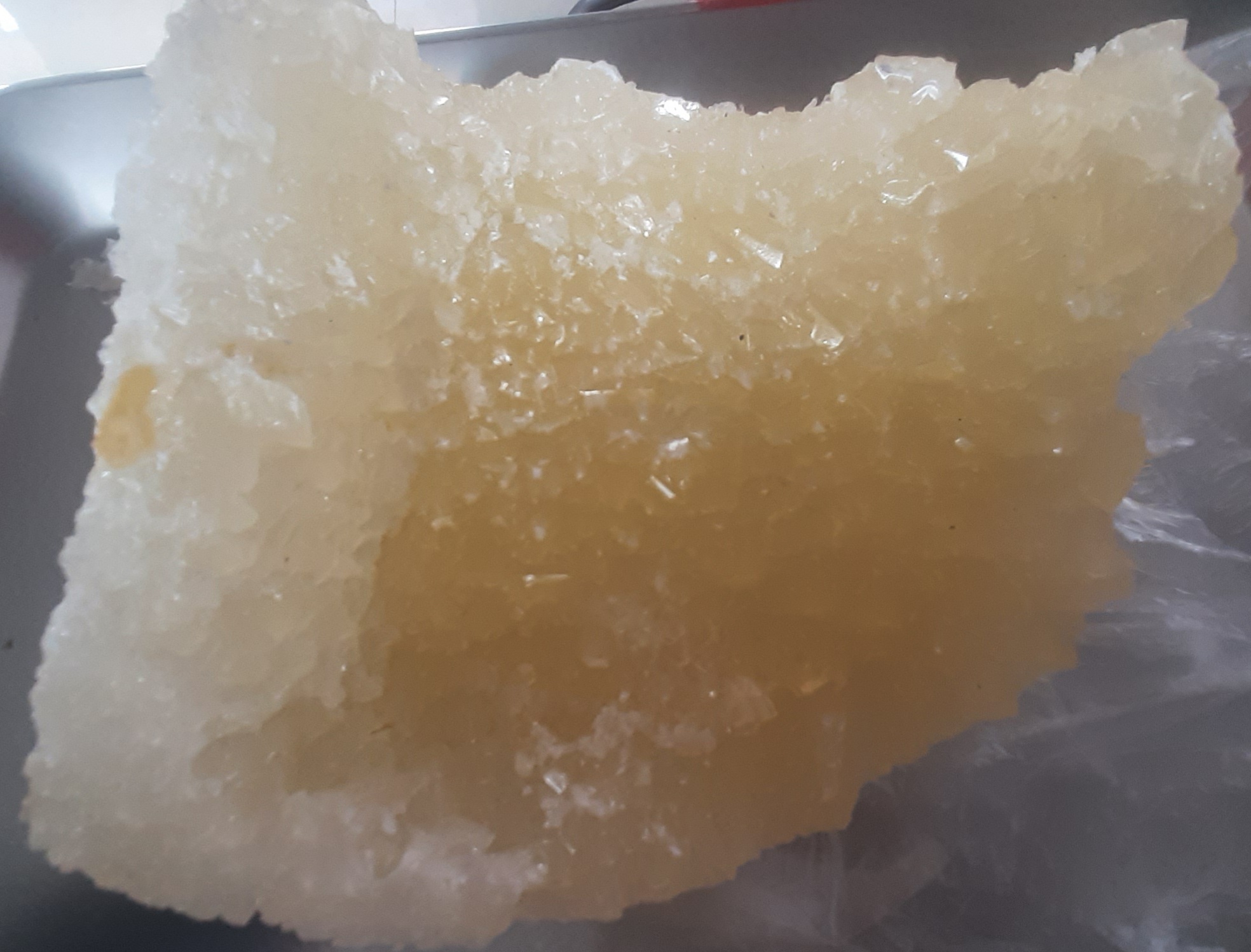 تصویر 4 از نبات فله یزد سنتی با کیفیت بالا و حل‌ شوندگی مناسب