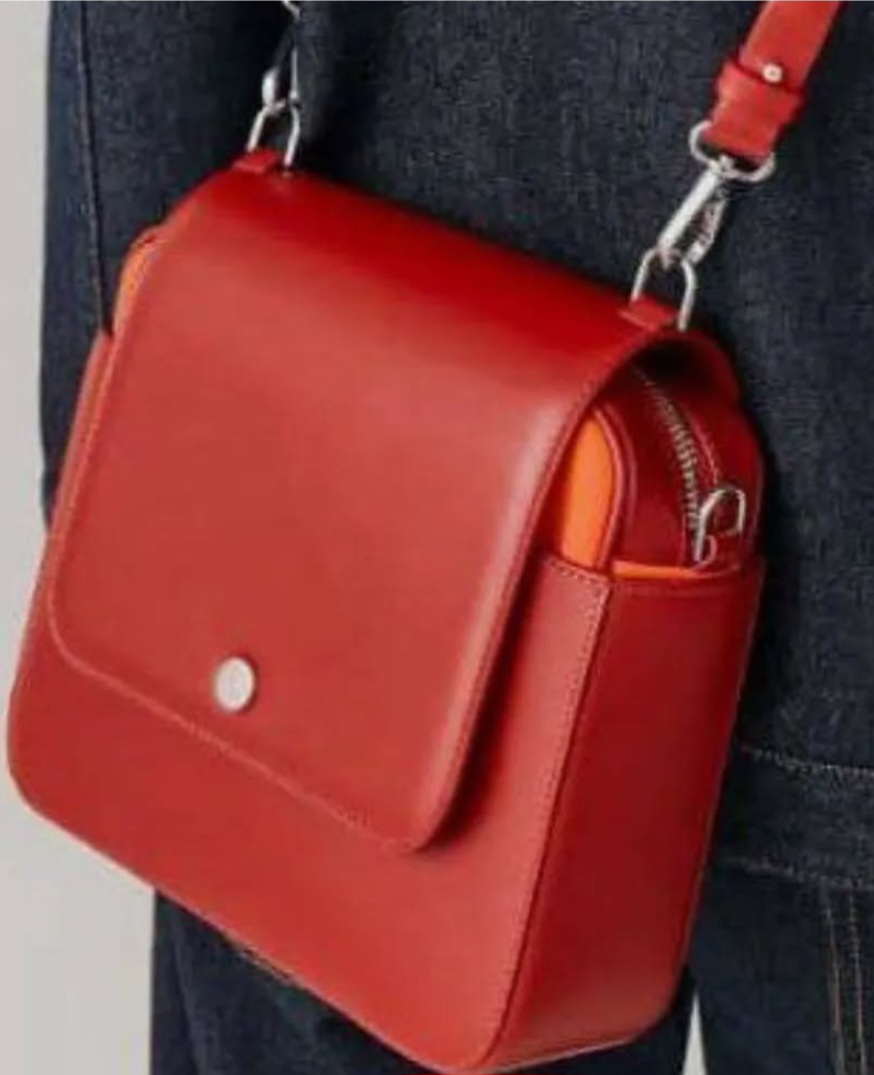 کیف دوشی زنانه چرم دستدوز در فروش ویژه