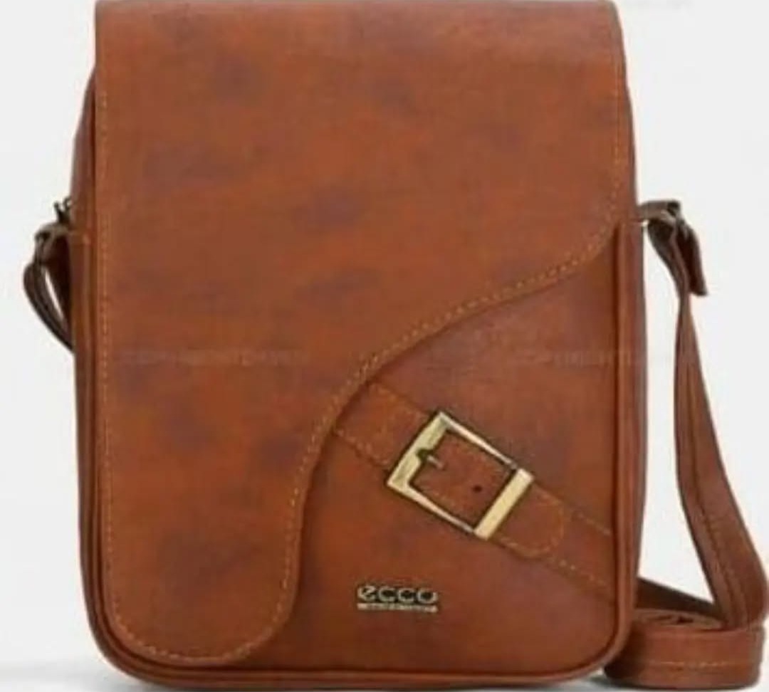 کیف دوشی مردانه چرم دستدوز با قیمت بی نظیر