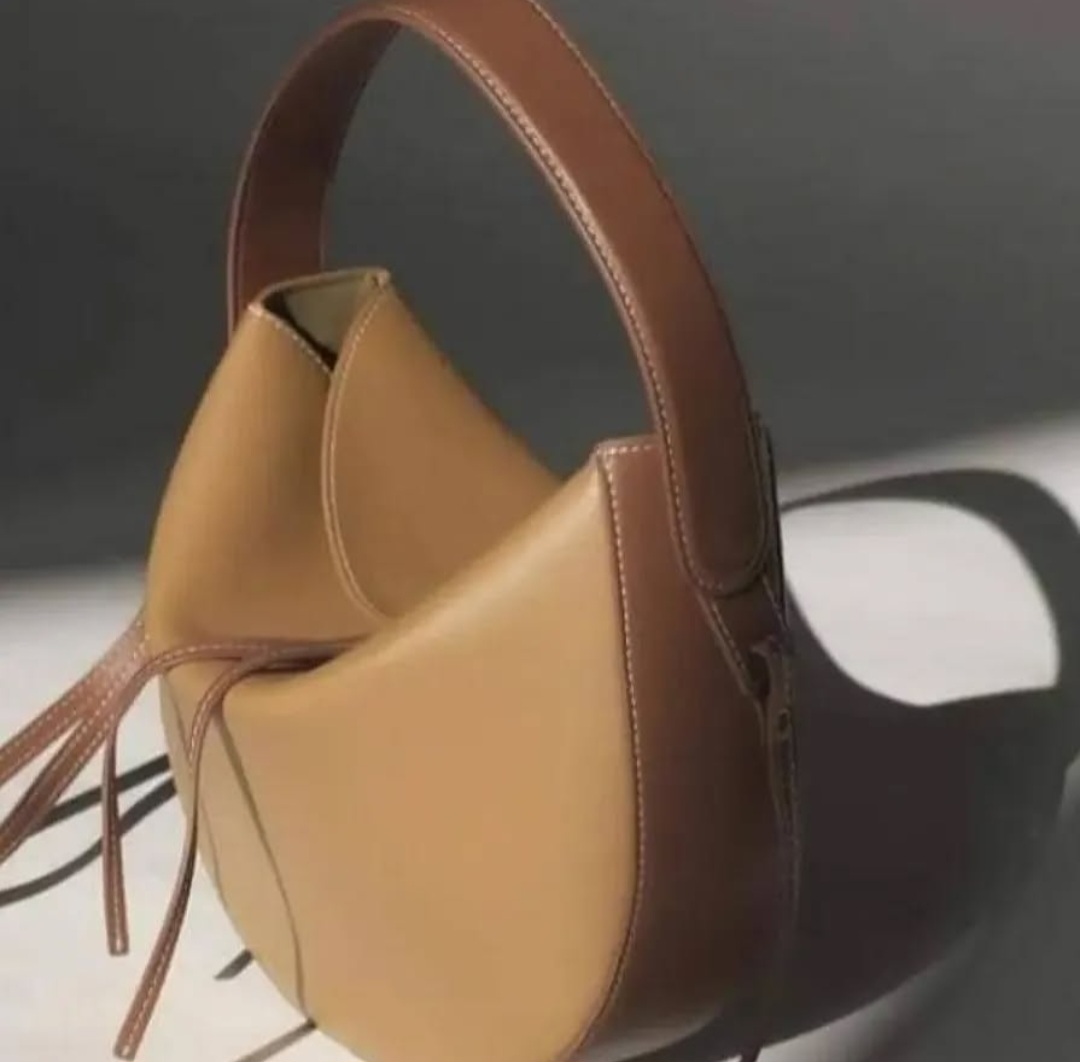 کیف دوشی زنانه چرم دستدوز با قیمت عالی