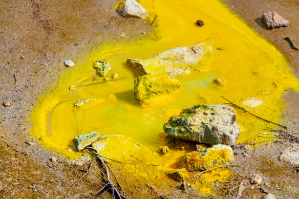 تصویر 1 از گوگرد تری اکسید گازی فشرده در کپسول های استاندارد