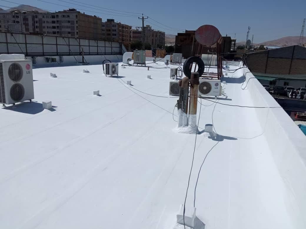 تصویر 2 از ایزوگام مایع سفید پوشش بام روشن