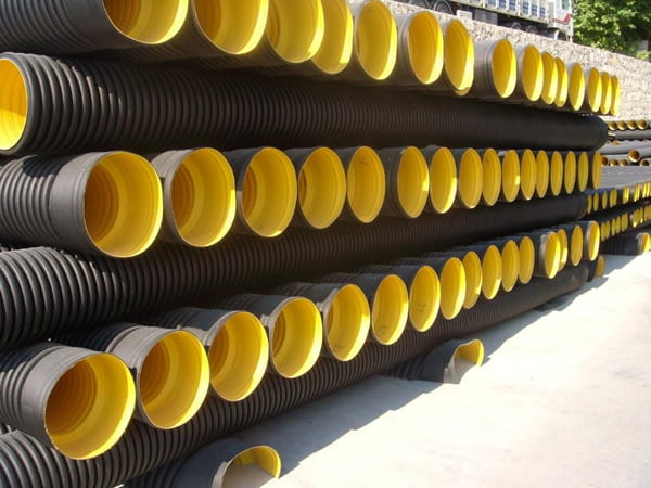 لوله پلی اتیلن 710 استاندارد با ضخامت دیواره و عملکرد بی نقص