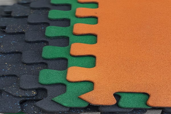 تصویر 2 از کفپوش گرانولی رنگی برای فضای باز و داخلی