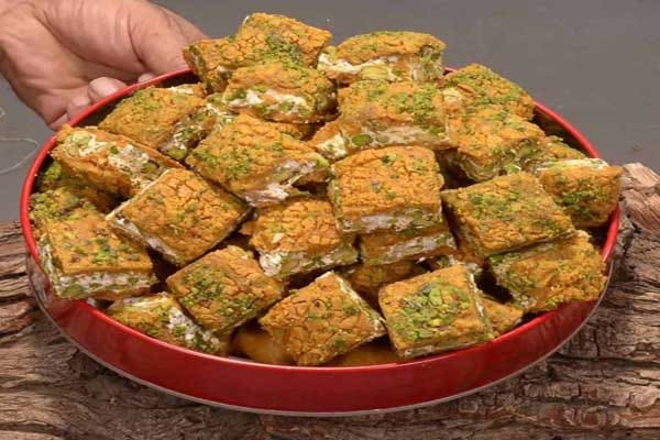 تصویر 4 از گز سوهانی لوکس با طعم خاص و بسته بندی شیک