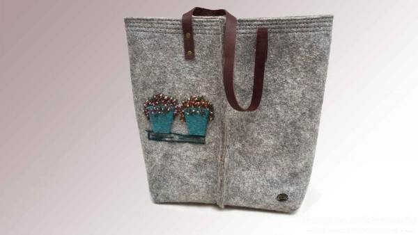 تصویر 3 از کیف نمدی کاربردی و اداری مناسب برای استفاده روزانه